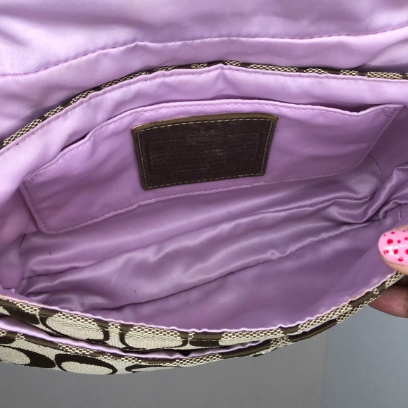 ✨SOLD✨ COACH Signature Canvas Khaki Small Shoulder Bag - 44014 - Picture 6 of 12